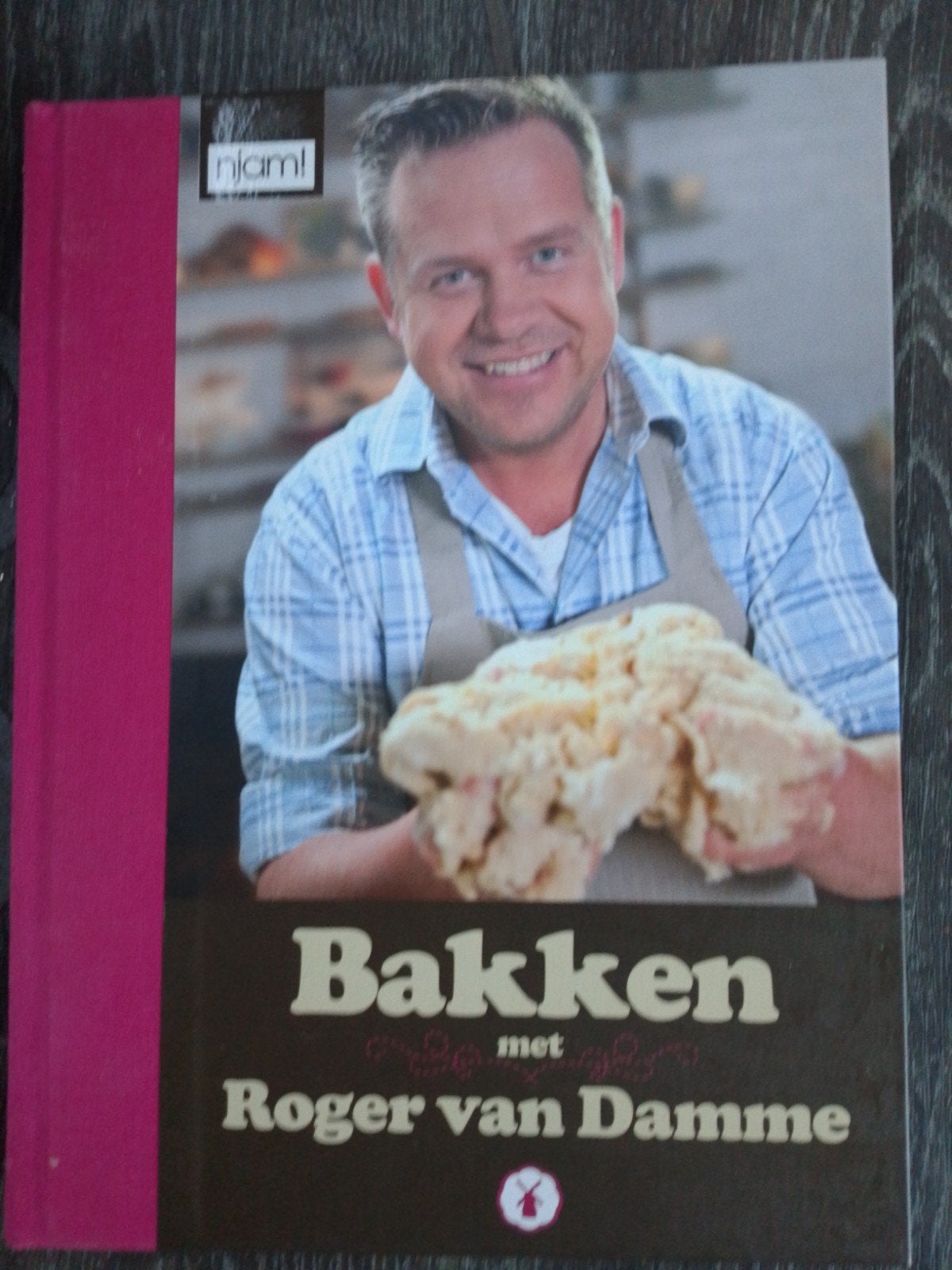 Roger van Damme - Bakken met Roger van Damme, Boeken, Gezond koken, Ophalen of Verzenden, Zo goed als nieuw, Europa