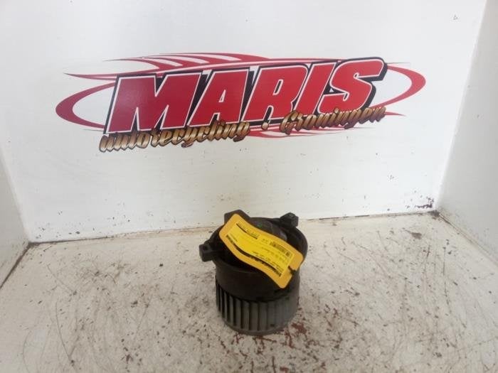 Moteur de ventilation chauffage d'un Mitsubishi Colt, -, -, 3 mois de garantie, Utilisé