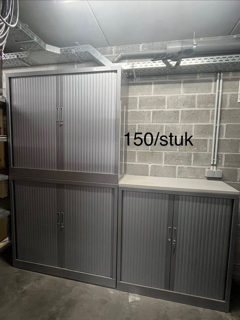 Roldeurkasten, Ophalen, Zo goed als nieuw