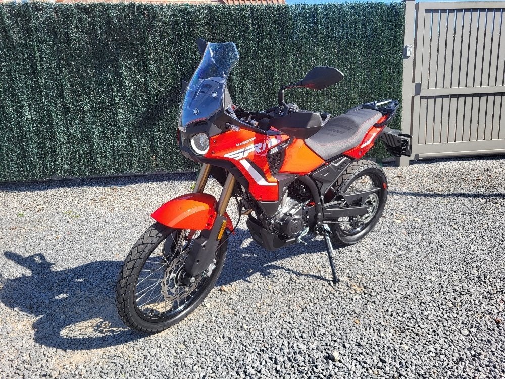 QJ Motor SRT 125 DX, Nieuw, 125 cc, Overig, 11 kW of minder