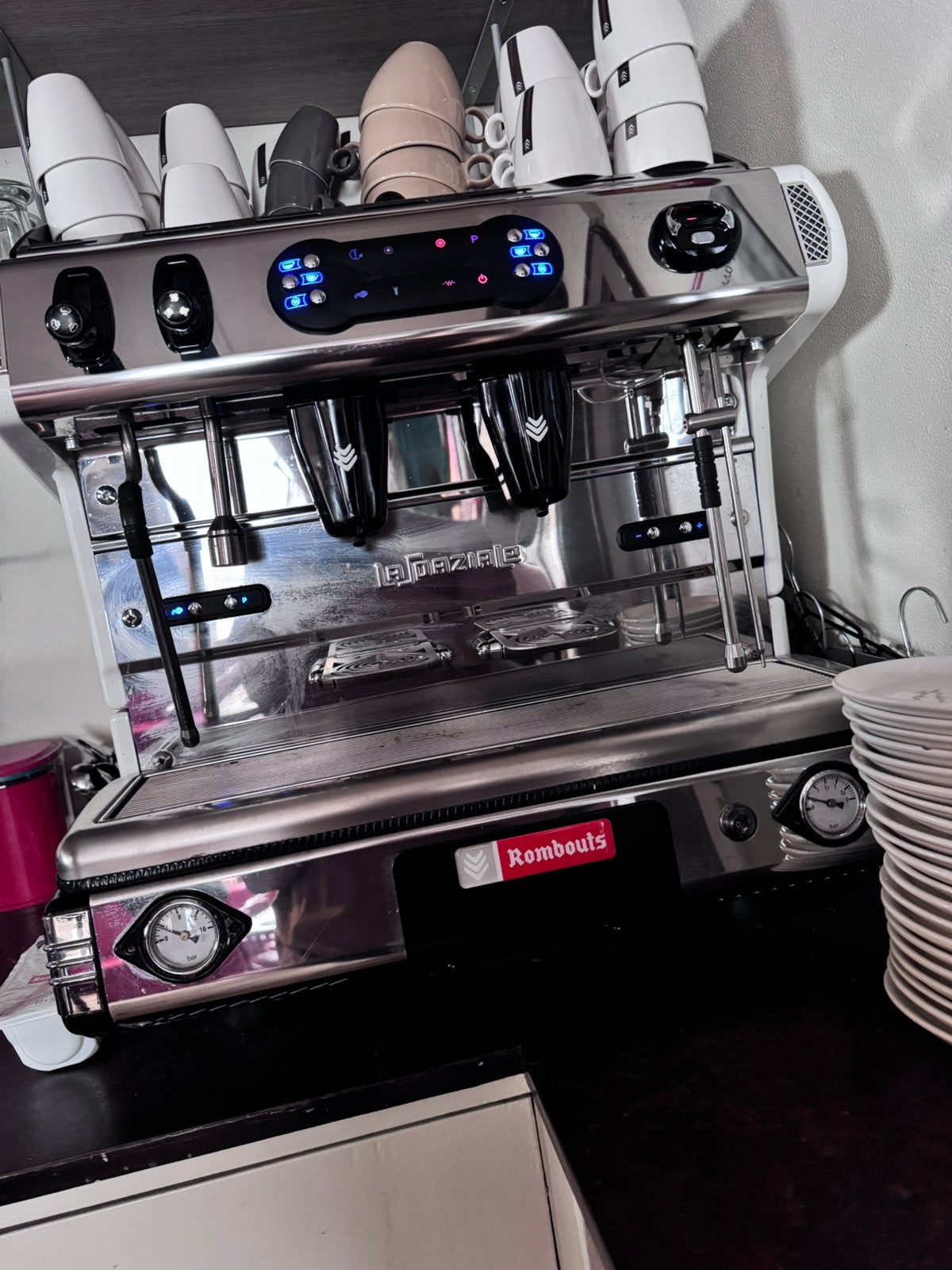 Rombauts proffesionele koffiemachine, Ophalen, Zo goed als nieuw, Koffiemachine