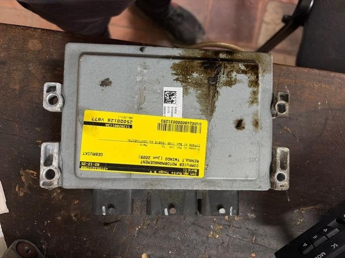 Ordinateur gestion moteur d'un Renault Twingo, Renault, -, 3 mois de garantie, Utilisé