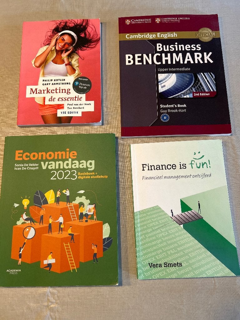 Boeken 1e jaar bedrijfsmanagement Thomas More, Livres, Enlèvement ou Envoi, Comme neuf, Enseignement supérieur professionnel