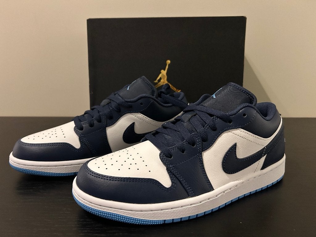 Nike Air Jordan 1 low 42,5 NIEUW, Blauw, Nike, Nieuw, Ophalen of Verzenden