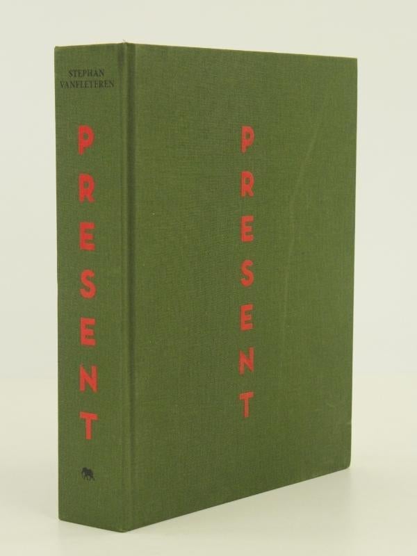 Present - fotoboek Vanfleteren, Boeken, Kunst en Cultuur | Fotografie en Design, Nieuw, Fotografie algemeen, Ophalen