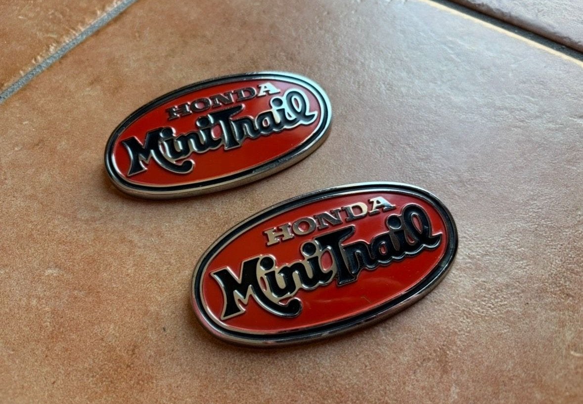 Honda z50a mini trail badges, Enlèvement ou Envoi