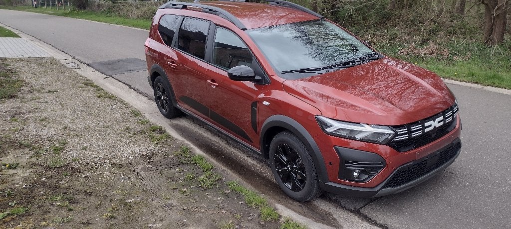 Dacia Jogger extreme 2023, LPG, 37d km, 16 000€, Autos, Rouge, 118 g/km, Achat, Euro 6