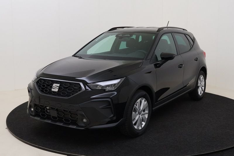 SEAT Arona Play Plus 1,0 TSI 115 hp Man.6, Auto's, Voorwielaandrijving, Gebruikt, 116 pk, Zwart