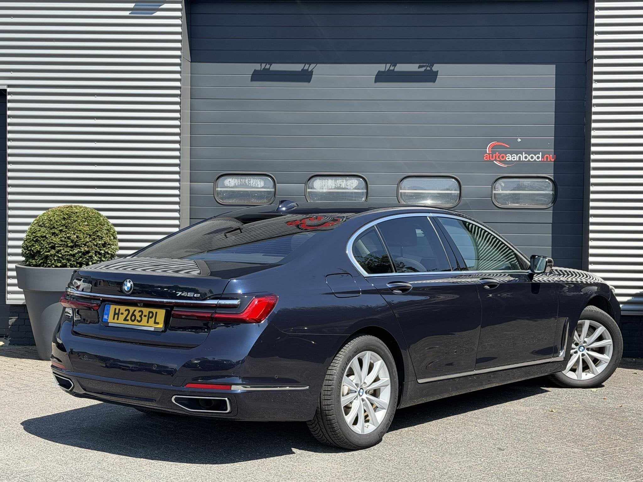 BMW 7 Serie 745e High Executive (automatique), Autos, Achat, Hybride rechargeable, 216 min, 6 cylindres