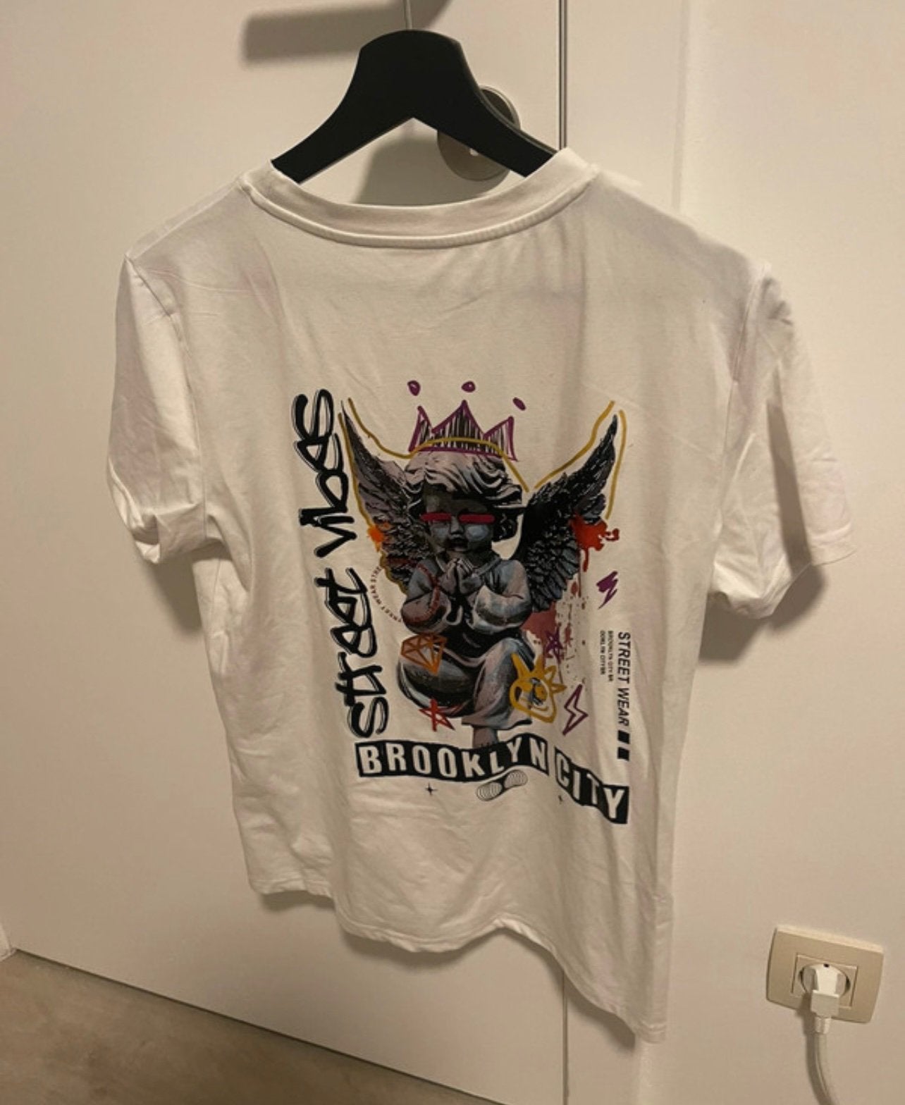 Wit t-shirt achter bedrukking, Kleding | Dames, T-shirts, Verzenden, Wit, Zo goed als nieuw, Korte mouw