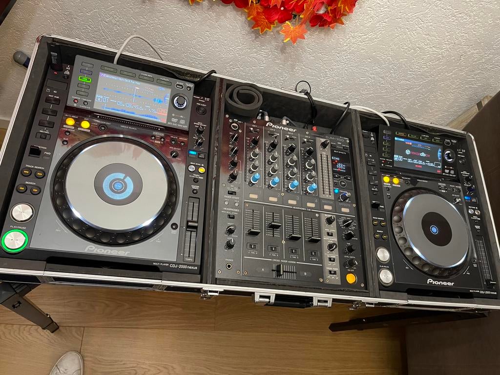 Pioneer CDJ 2000 Nexus + DJM 700 DJ-set, Muziek en Instrumenten, Ophalen, Zo goed als nieuw, Dj-set, Pioneer
