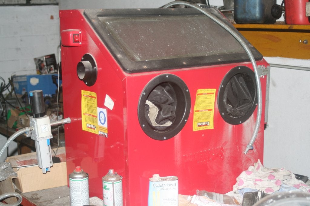 cabine de sablage powerplus 100l + sac de verre (sablage), Enlèvement ou Envoi, Utilisé, Autres types