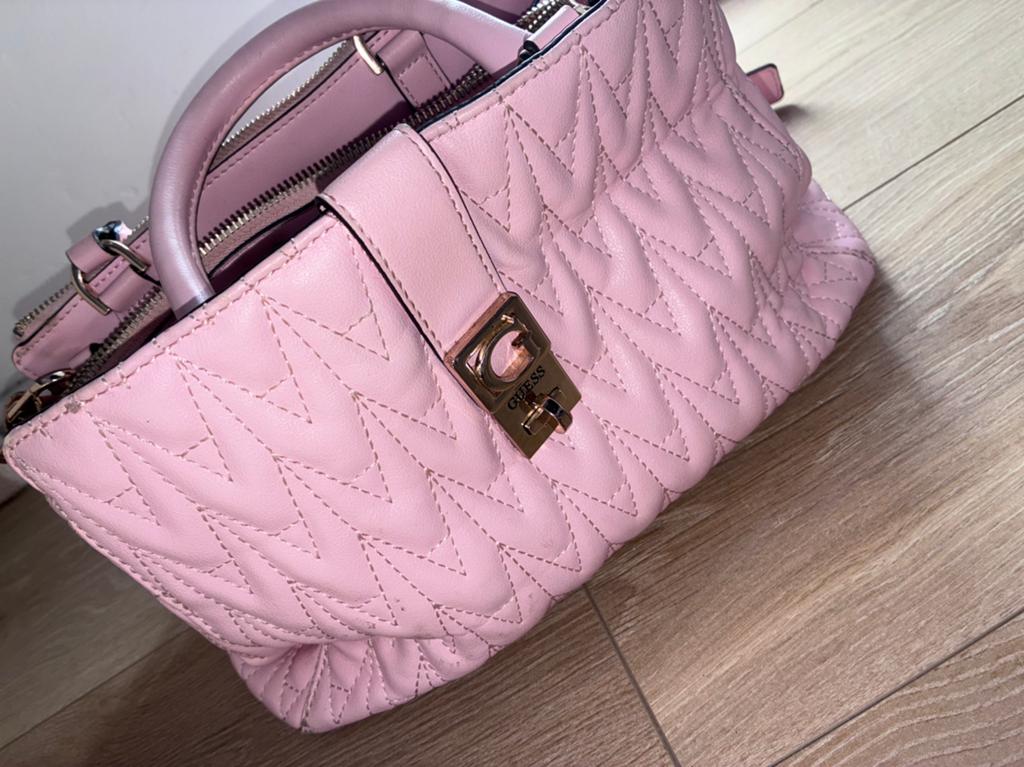 Sac a main guess, Ophalen, Zo goed als nieuw