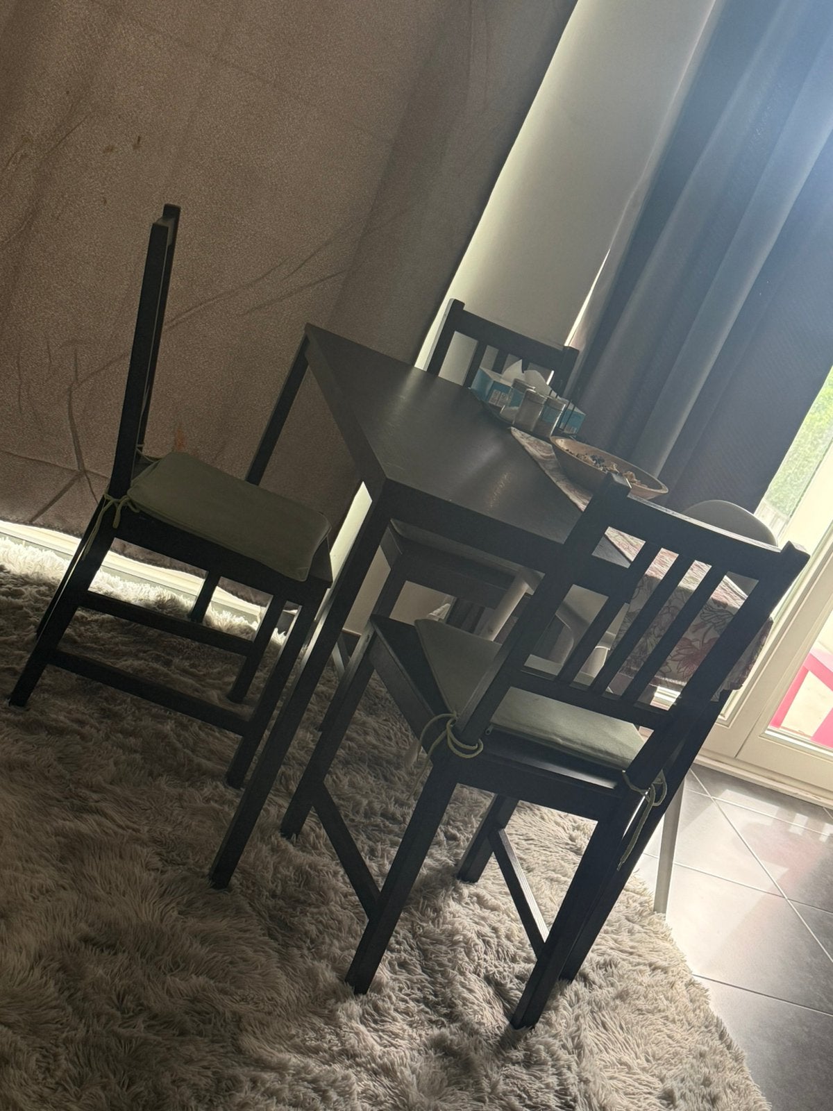 Ikea tafel + 3 zetels, Ophalen, Zo goed als nieuw
