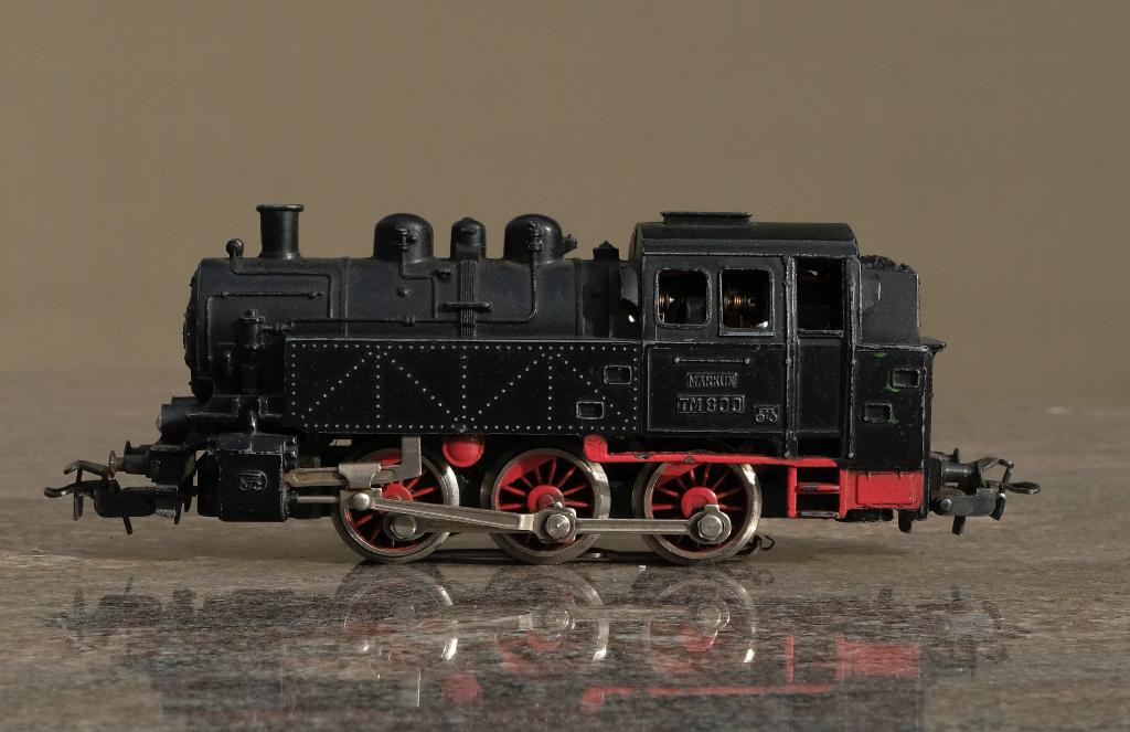 Marklin volmetalen tenderloc TM800, Ophalen of Verzenden, Gebruikt, Locomotief