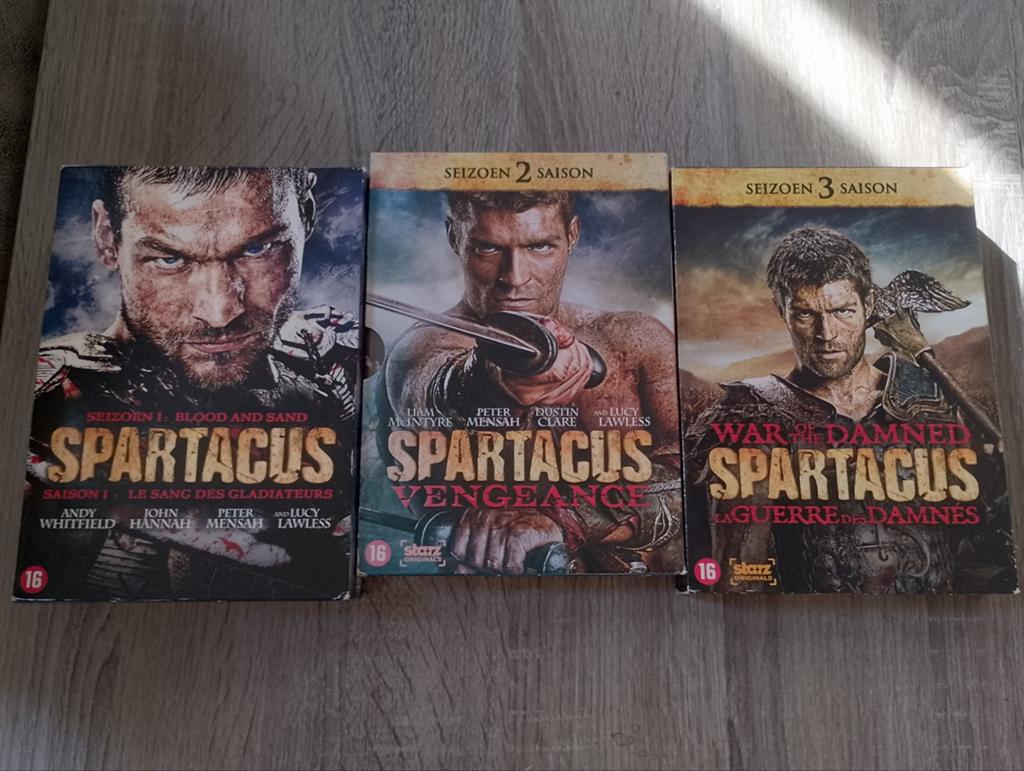 Spartacus seizoen 1,2,3, Enlèvement ou Envoi