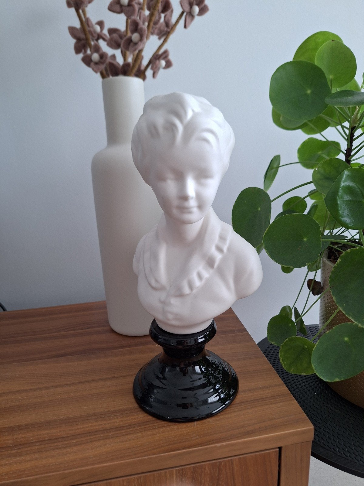 buste ancien enfant biscuit, Enlèvement