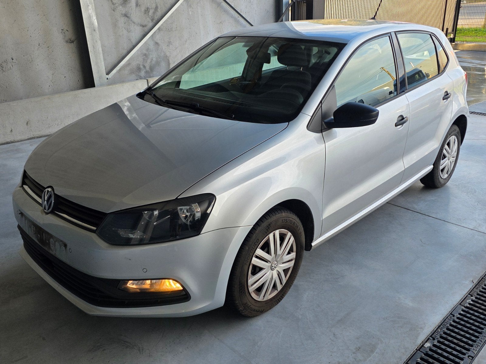 VW Polo - 1.4 Diesel - EURO 6b - 2015 - Airco, Autos, Argent ou Gris, Achat, Euro 6, Ordinateur de bord