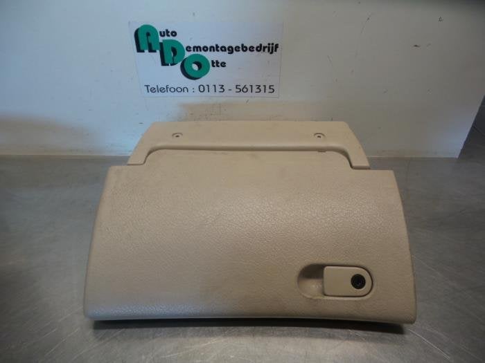 Boîte à gants d'un Opel Vectra (Vectra B 95-), -, Opel, Utilisé, -