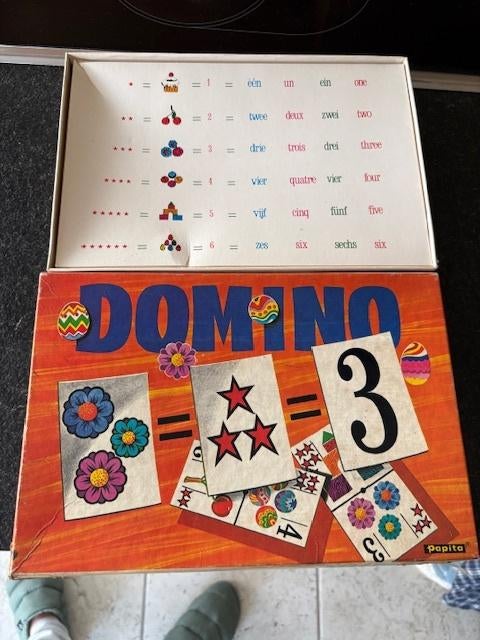 Domino vintage, Hobby en Vrije tijd, Gezelschapsspellen | Bordspellen, Een of twee spelers, Ophalen of Verzenden, Gebruikt, Papita
