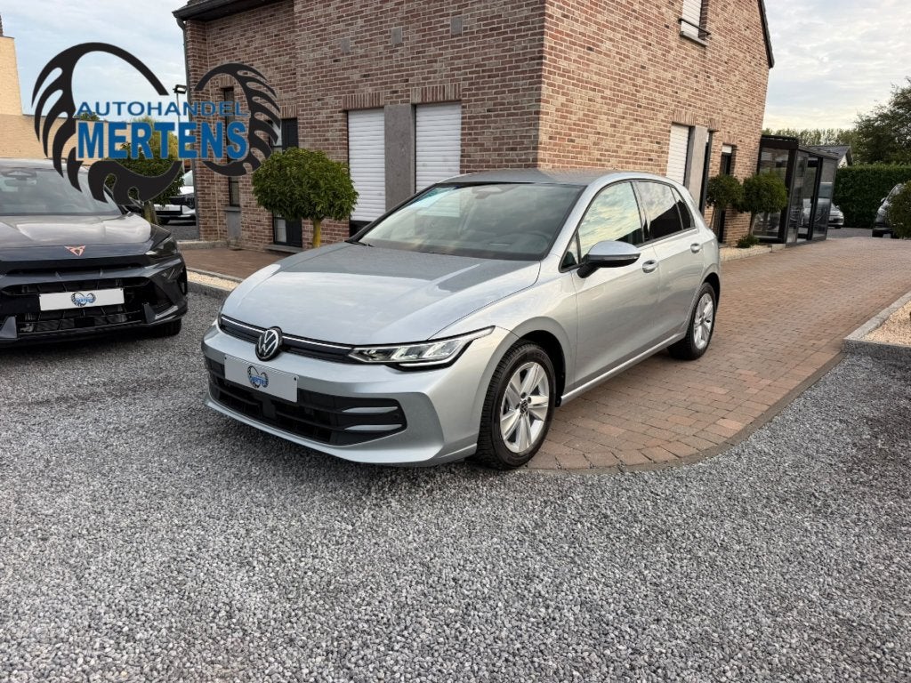 Volkswagen Golf VIII 1.5 TSI NAV HUD SIDE/ASSIST 5J/GAR 1EIG, Autos, Argent ou Gris, Achat, Euro 6, Entreprise
