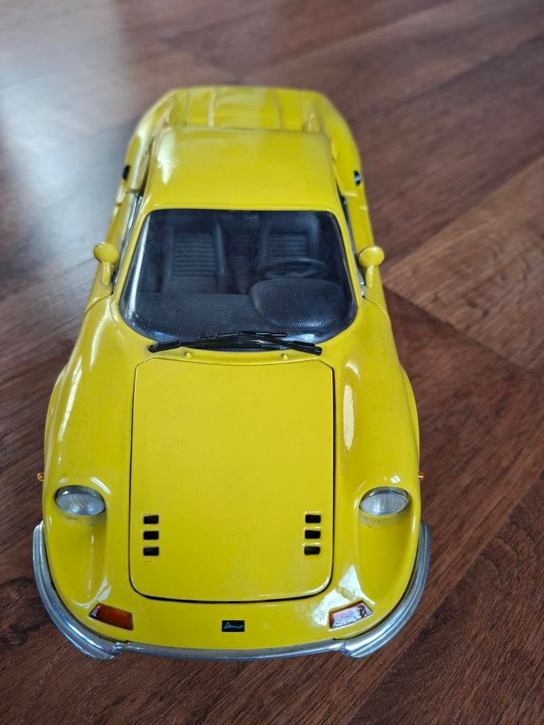 Ferrari modelauto’s 1:18 – verzameling (11 stuks), Enlèvement