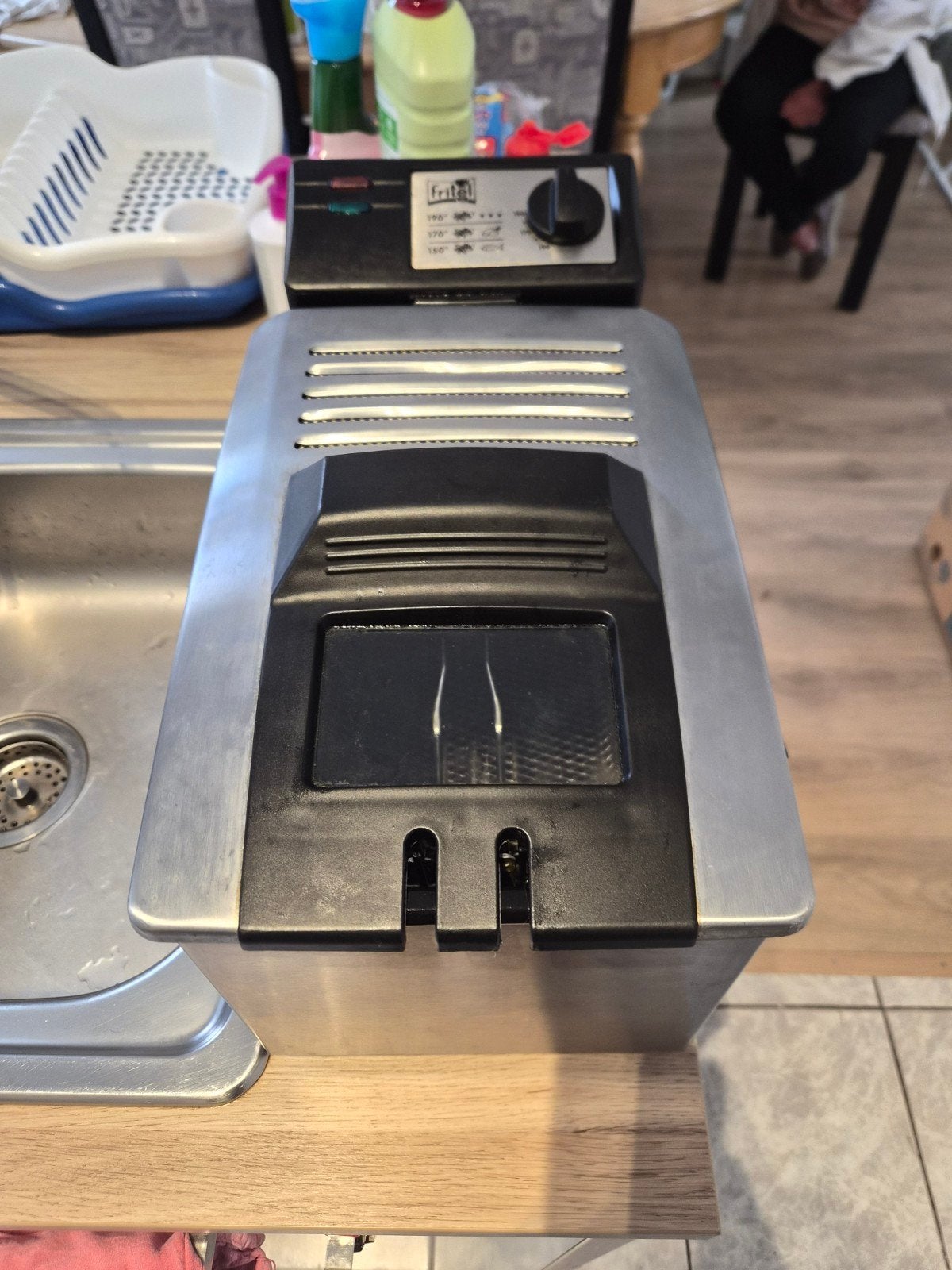 Friteuse Fritel 2400W en très bon état, Enlèvement