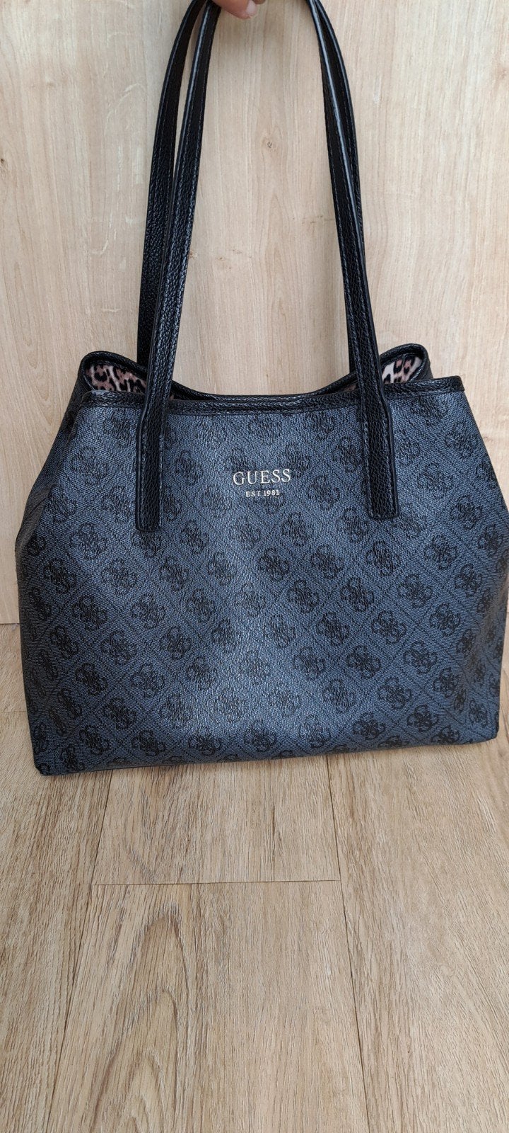 Sac Guess noir, Enlèvement ou Envoi, Moins de 40 cm, Moins de 35 cm, Comme neuf