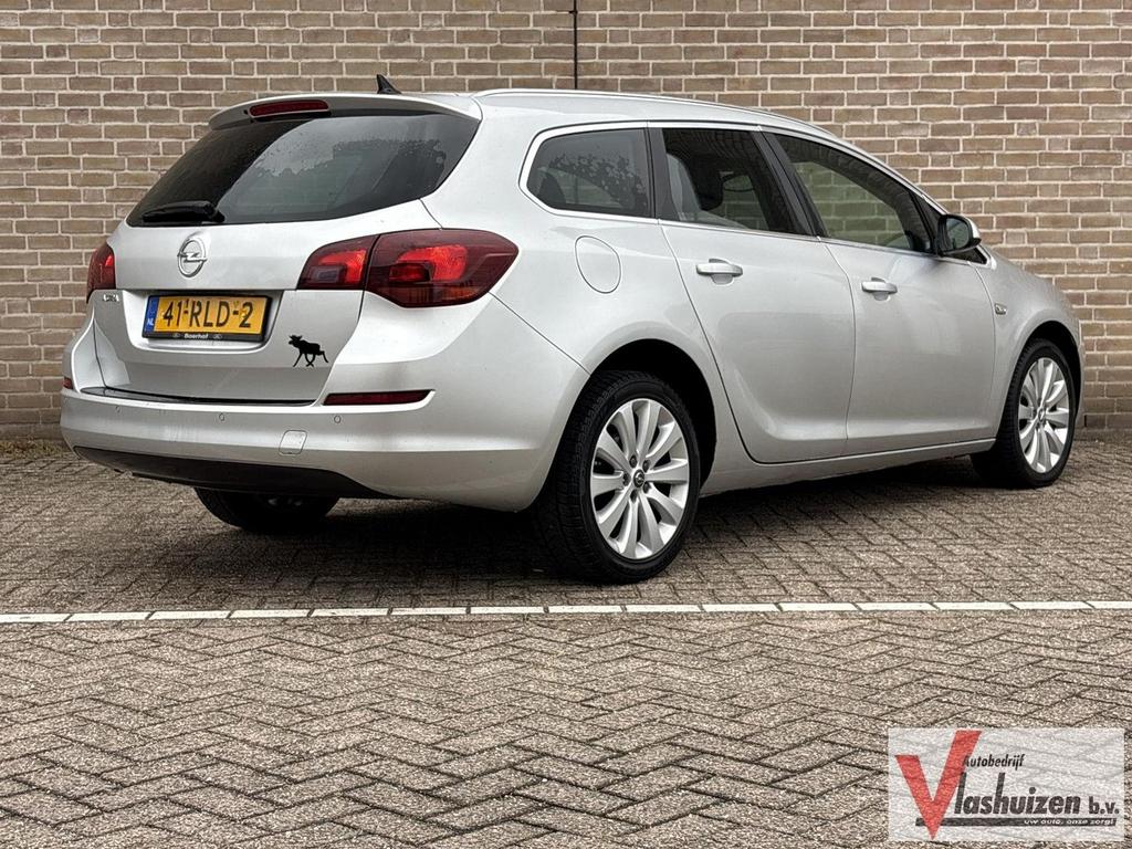 Opel Astra Sports Tourer 1.4 Cosmo | Stoelverwarming | Clima, Autos, Argent ou Gris, Achat, 139 g/km, Entreprise