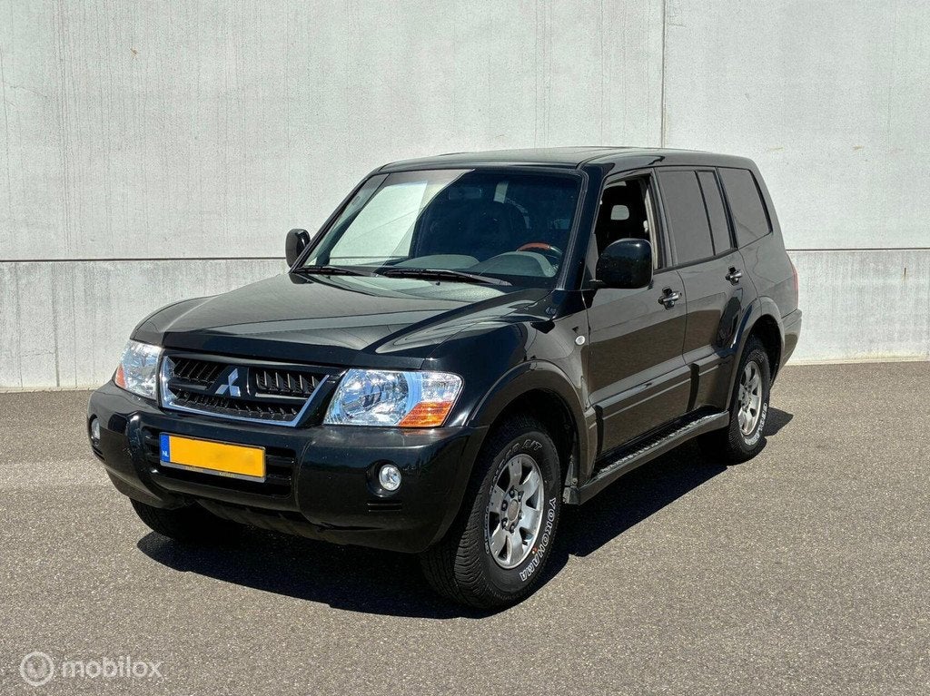Mitsubishi Pajero 3.2 Di-D 16V Long Body AIRCO 4 WD AUTOMAAT, Auto's, Mitsubishi, Automaat, Gebruikt, Zwart, 4 cilinders