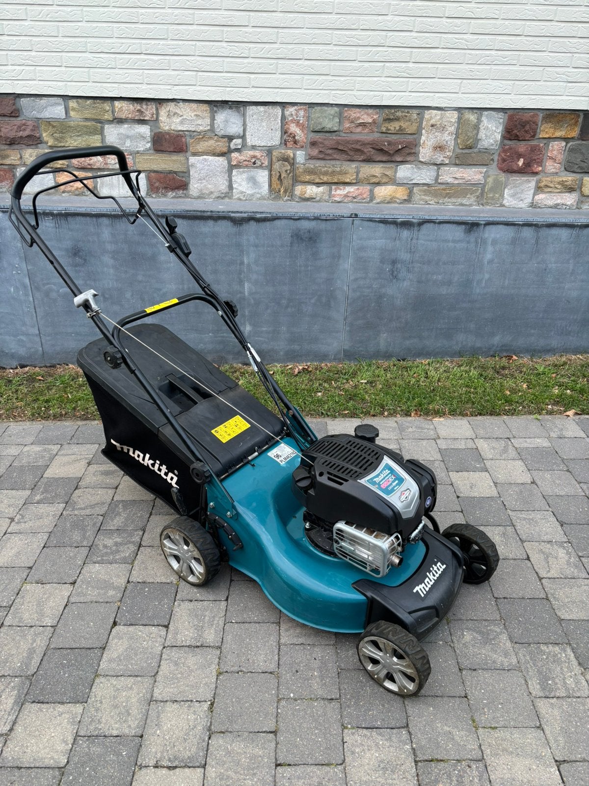 Makita benzine grasmaaier zeer goede staat!, Ophalen, Zo goed als nieuw