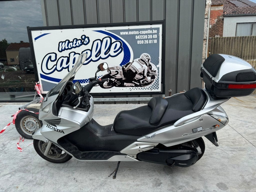 Honda	FJS600 SilverWing meeneemprijs, Bedrijf, Meer dan 35 kW, 600 cc