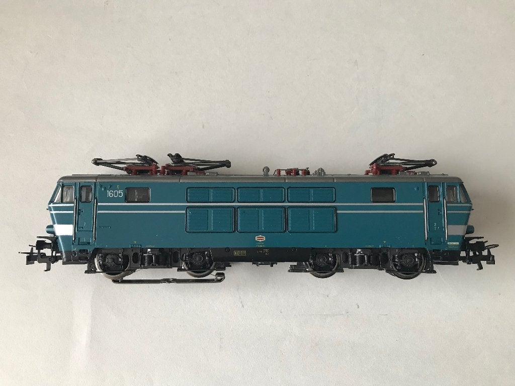 Marklin 3152 NMBS 1605 nieuw, Wisselstroom, Locomotief, Nieuw, Ophalen of Verzenden