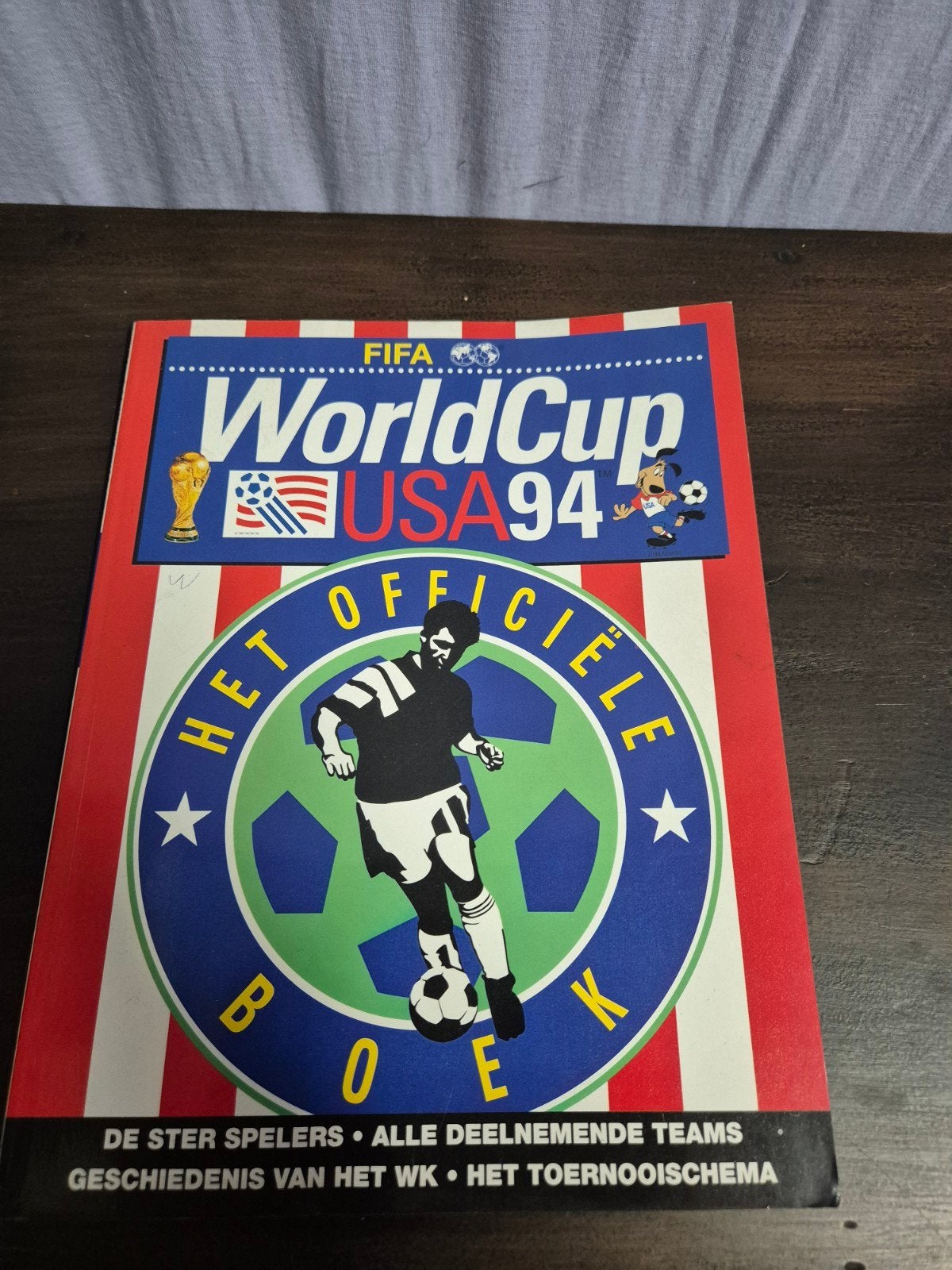 world cup 94 official boek, Verzamelen, Ophalen of Verzenden