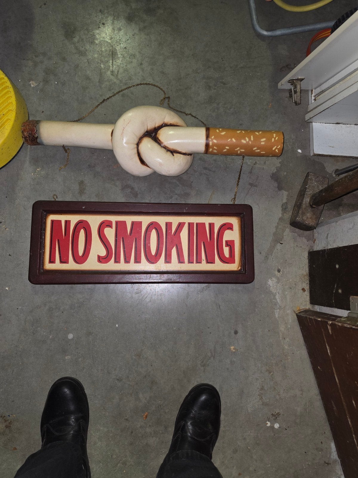 No smoking, Enlèvement