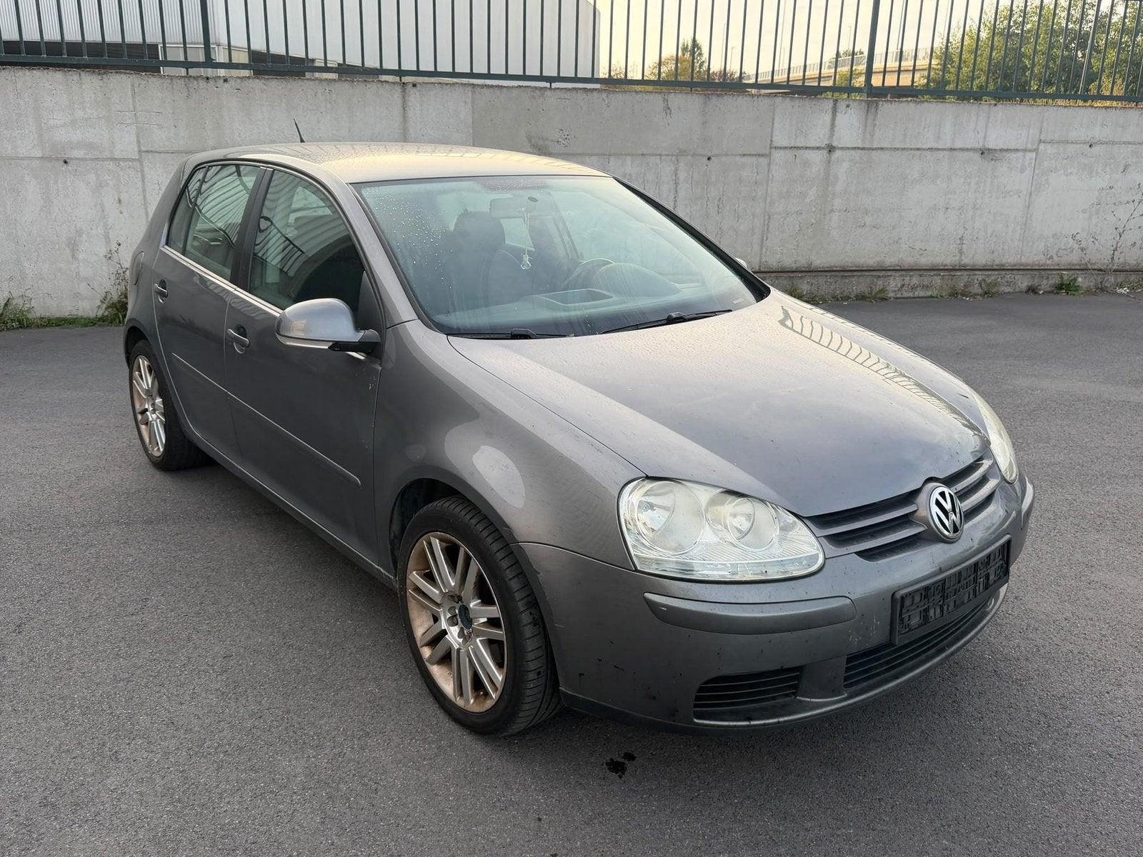 Golf 5 automatique 1.6 essence, 5 portes, Berline, Automatique, Euro 4
