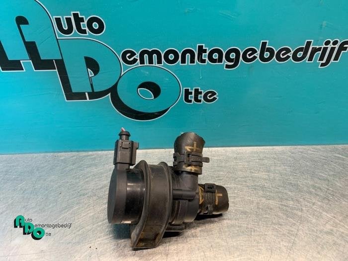 Pompe à eau d'un Seat Leon (Leon 05-), -, 3 mois de garantie, Utilisé, -