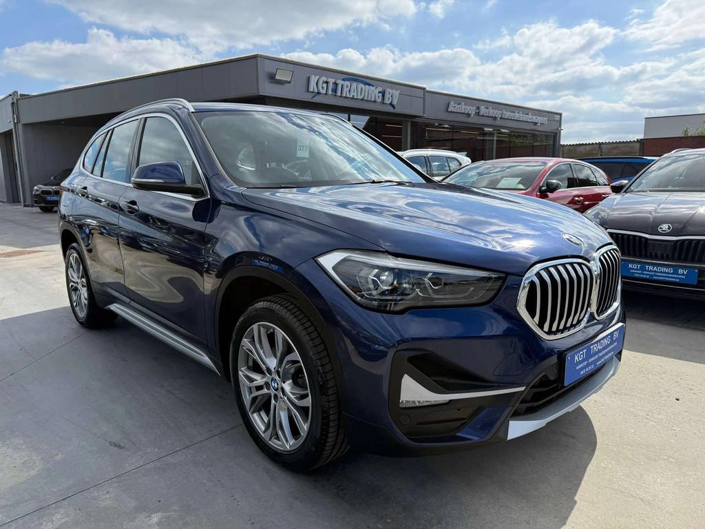 BMW X1 1.5i 136PK X-LINE NAVIGATIE LEDER FULL LED BLUETOOTH, Gebruikt, Skiluik, Leder, Bedrijf