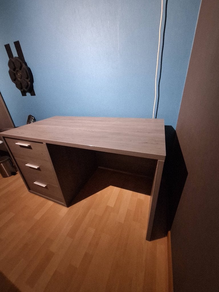 Bureau uit jeugdslaapkamer (Luna dreambaby), Huis en Inrichting, Slaapkamer | Complete slaapkamers, Ophalen, Zo goed als nieuw