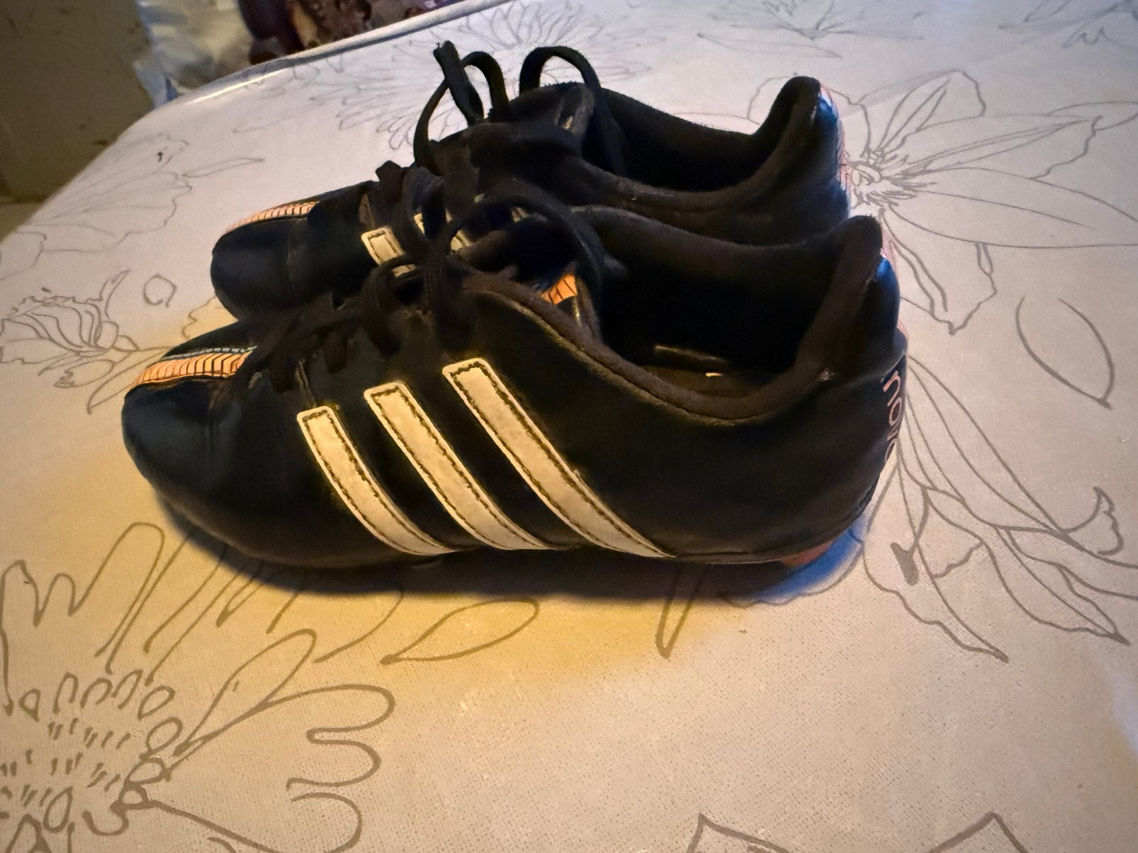 zwarte Adidas 11Nova TRX AG voetbalschoenen maat 30, Sports & Fitness, Enlèvement ou Envoi, Comme neuf