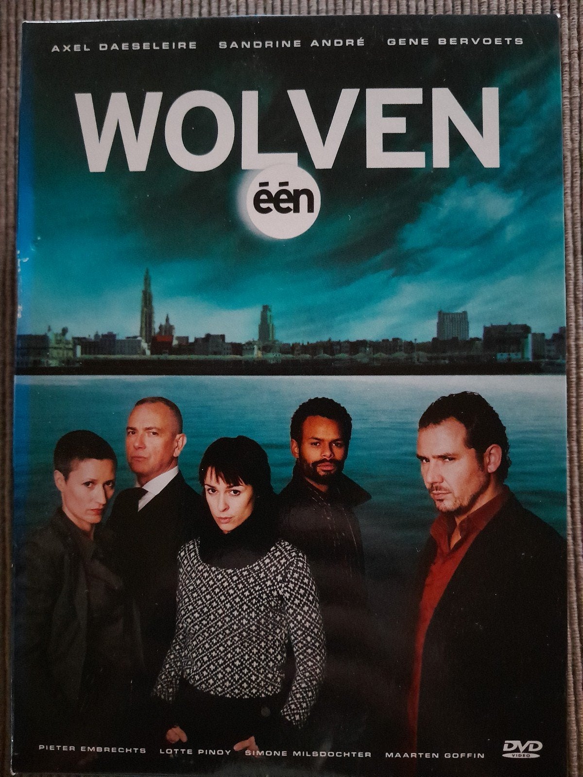 wolven (volledige reeks), Gebruikt, Misdaad, Alle leeftijden, Nederlands
