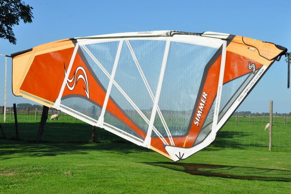 5.6m2 Simmer Style Icon Wave zeil, Watersport en Boten, Gebruikt, 5 tot 6.5 m², Met draagtas, Zeil