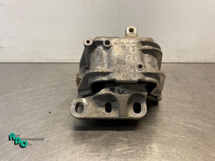 Support moteur d'un Volkswagen Golf (Golf 09-), Volkswagen, -, 3 mois de garantie, Utilisé