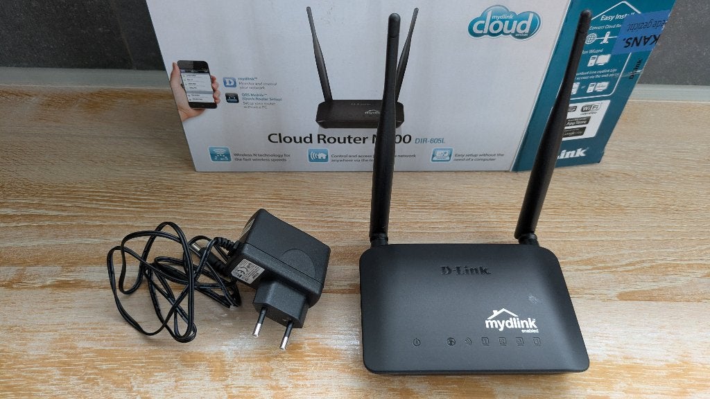 D-Link Routeur Cloud Wifi N 300 - DIR-605L, Informatique & Logiciels, Routeurs & Modems, Enlèvement ou Envoi, Utilisé, Routeur