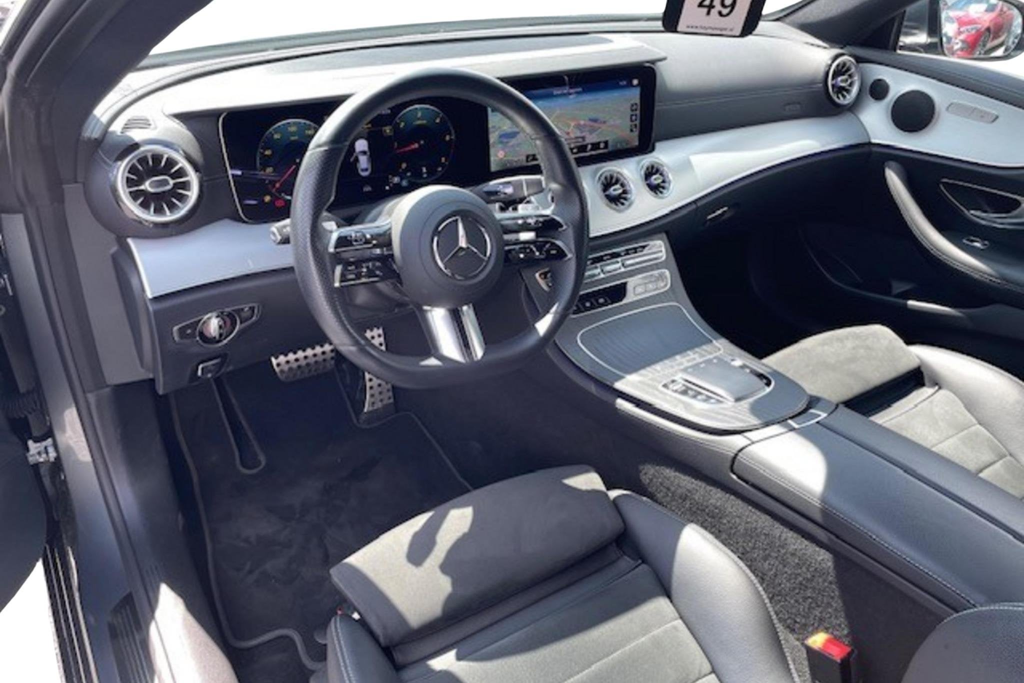 Mercedes-Benz E-Klasse Coupé E220 d AMG-Line EURO 6, Autos, Argent ou Gris, Entreprise, https://public.car-pass.be/vhr/c4a3df5a-2946-429f-abde-31340b3b3b5b