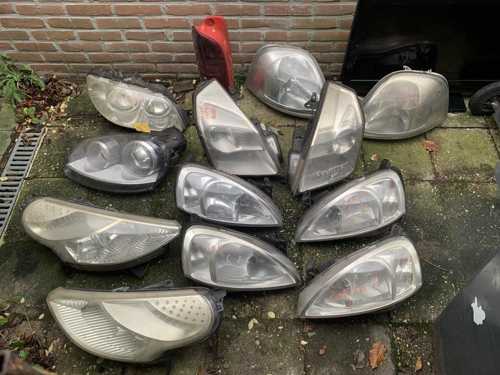 partij auto onderdelen 12x koplamp , 2x achterlicht, Autos : Pièces & Accessoires, Éclairage, Utilisé, Enlèvement