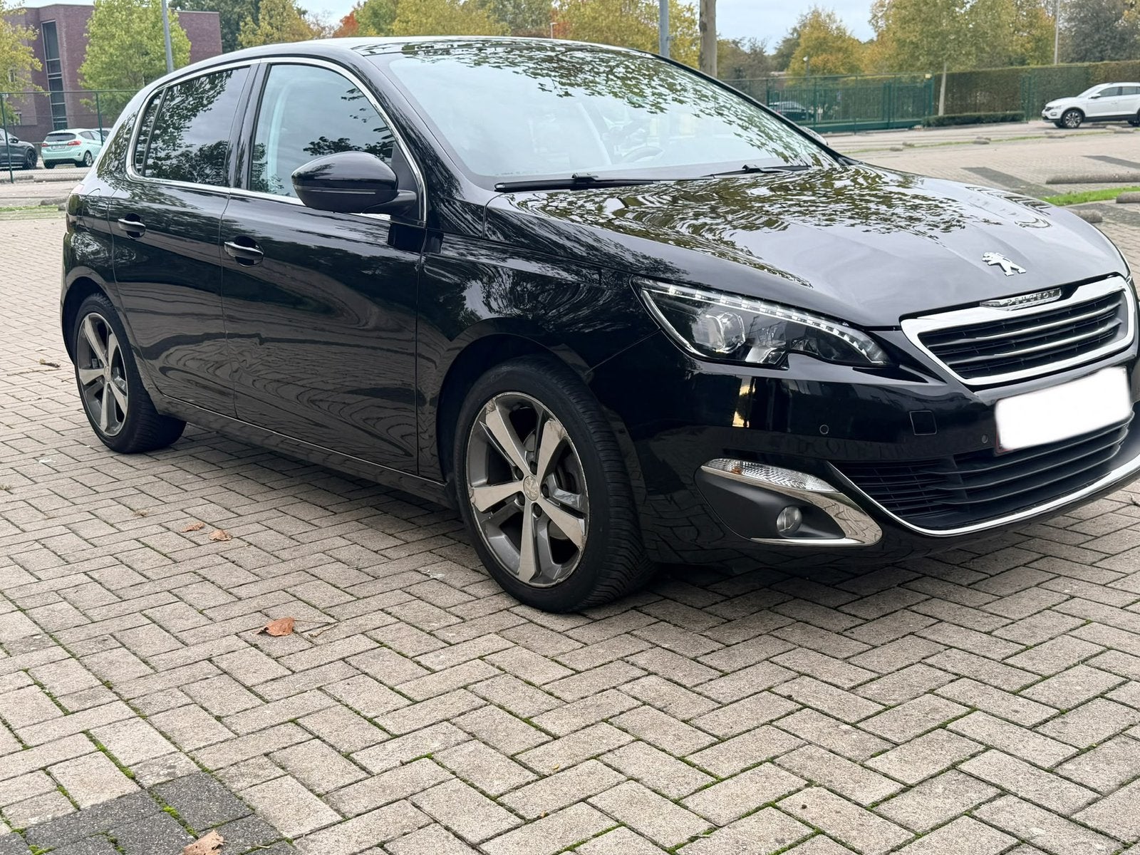 Peugeot 308 1.2 benzine, Handgeschakeld, Particulier, Achteruitrijcamera, Te koop