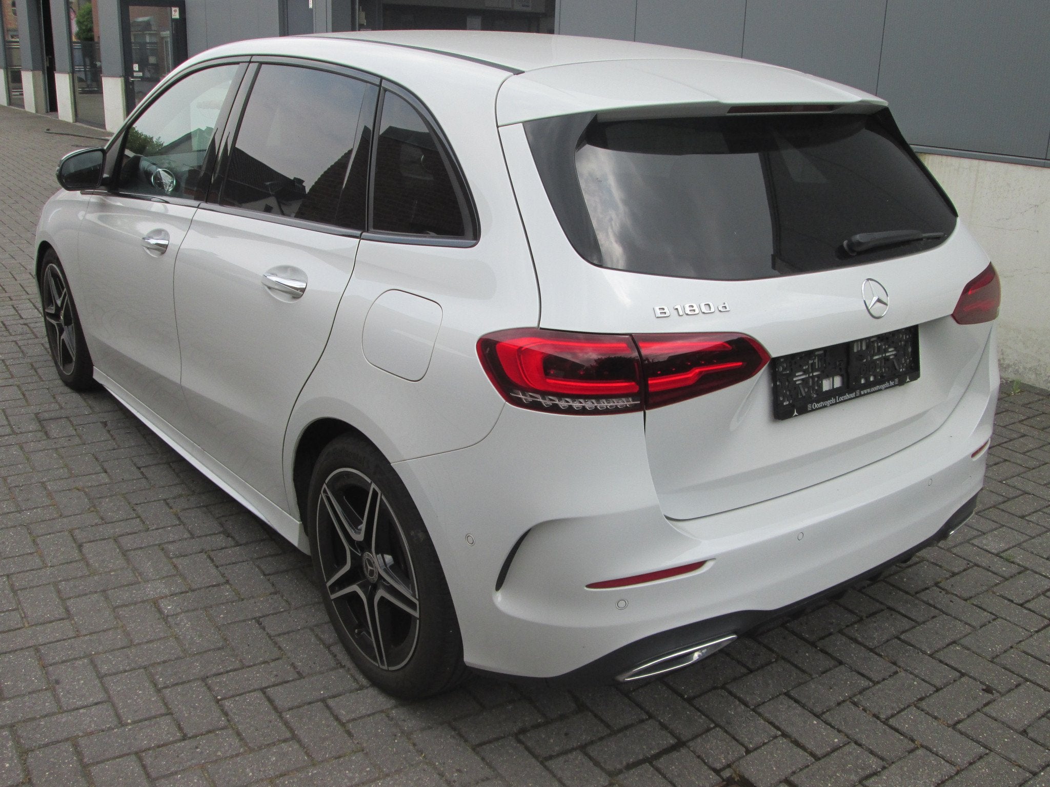 Mercedes-Benz B 180 D AMG SFEER DODE HOEK, Auto's, Gebruikt, 4 cilinders, 116 pk, Alcantara