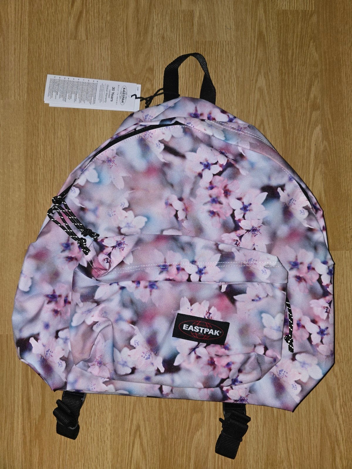 sac à dos cartable Eastpak 24l neuf étiqueté, Bijoux, Sacs & Beauté, Sacs | Sacs à dos, Enlèvement ou Envoi, Eastpak
