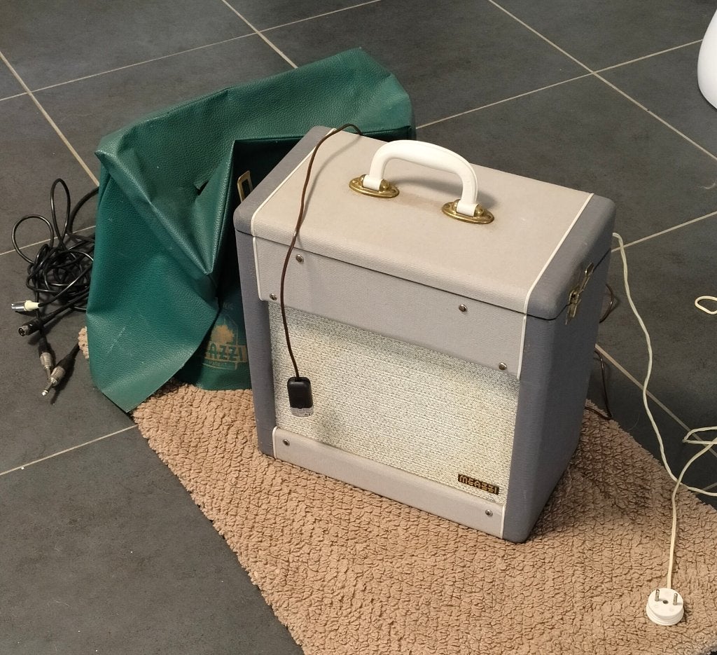 Zeldzame Meazzi Ultrasonic PA-588 buizenversterker uit 1961, Musique & Instruments, Amplis | Basse & Guitare, Enlèvement, Utilisé